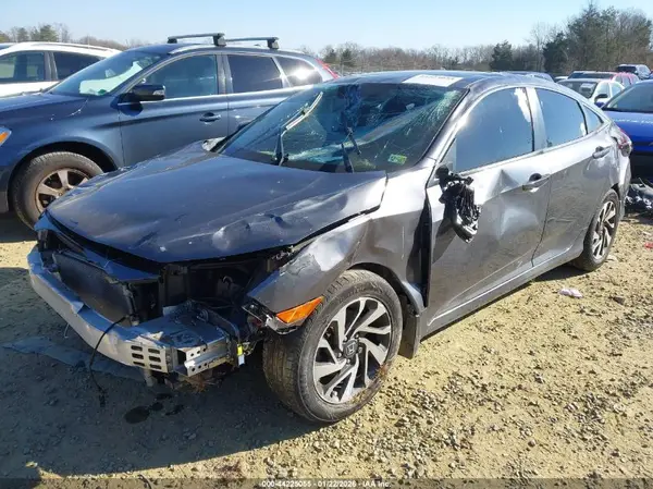 2HGFC2F74JH598223 2018 HONDA CIVIC - Image 2