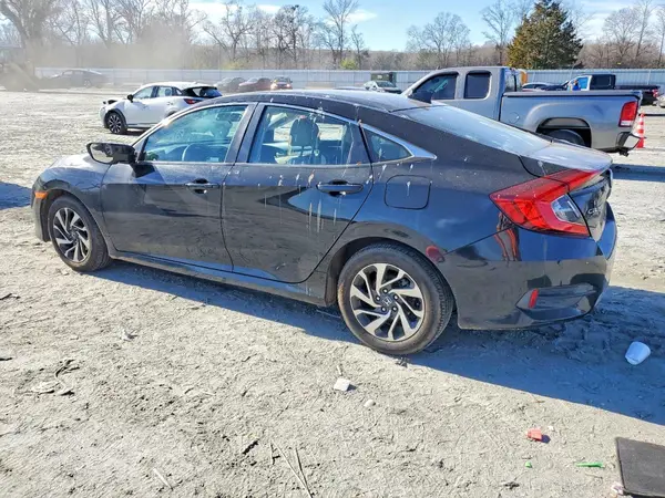 2HGFC2F74JH602190 2018 HONDA CIVIC - Image 2
