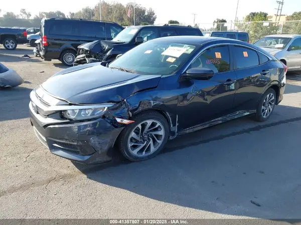 2HGFC2F75JH579275 2018 HONDA CIVIC - Image 2
