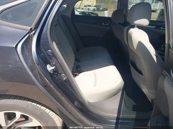 2HGFC2F76JH504746 2018 HONDA CIVIC - Image 8