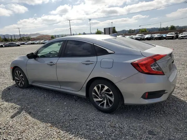 2HGFC2F76JH504911 2018 HONDA CIVIC - Image 2