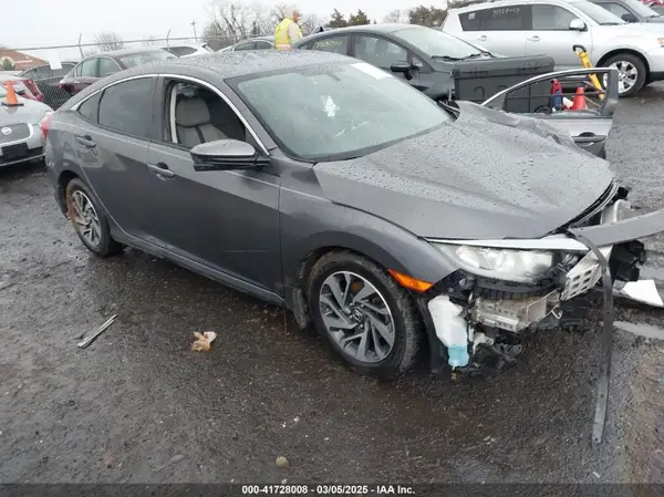 2HGFC2F76JH512751 2018 HONDA CIVIC - Image 1