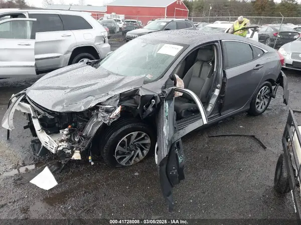 2HGFC2F76JH512751 2018 HONDA CIVIC - Image 2