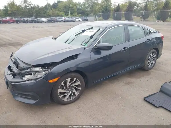 2HGFC2F76JH515035 2018 HONDA CIVIC - Image 2