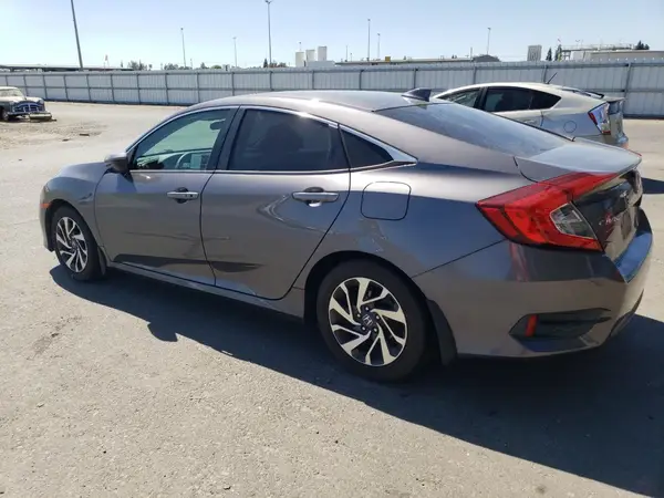 2HGFC2F76JH516654 2018 HONDA CIVIC - Image 2