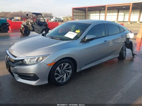 2HGFC2F76JH519215 2018 HONDA CIVIC - Image 2
