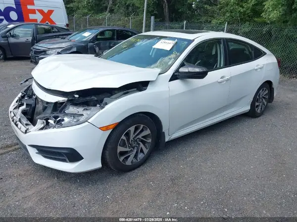 2HGFC2F76JH521112 2018 HONDA CIVIC - Image 2