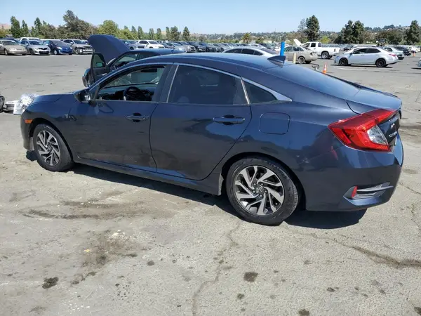 2HGFC2F76JH524303 2018 HONDA CIVIC - Image 2