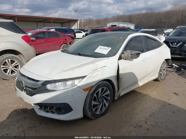 2HGFC2F76JH529694 2018 HONDA CIVIC - Image 2