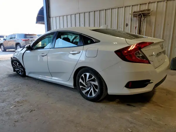 2HGFC2F76JH532062 2018 HONDA CIVIC - Image 2