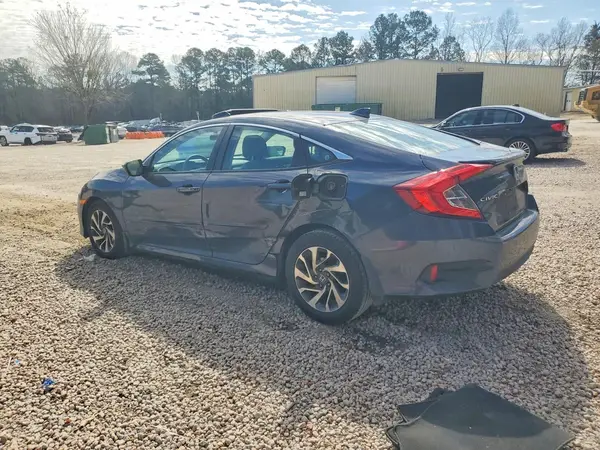 2HGFC2F76JH534605 2018 HONDA CIVIC - Image 2