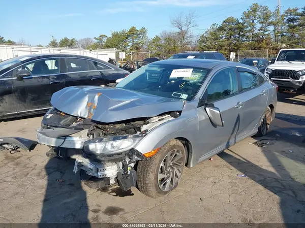 2HGFC2F76JH540307 2018 HONDA CIVIC - Image 2