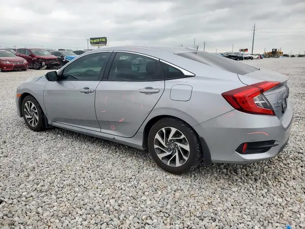 2HGFC2F76JH551369 2018 HONDA CIVIC - Image 2
