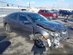 2HGFC2F76JH551453 2018 HONDA CIVIC