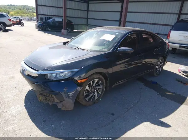 2HGFC2F76JH565501 2018 HONDA CIVIC - Image 2