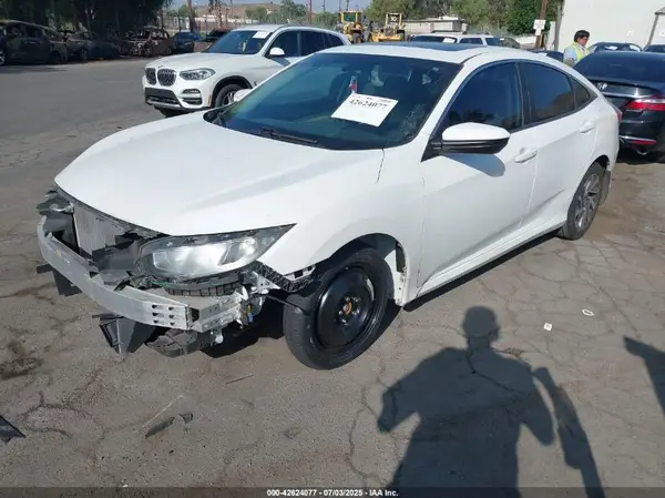 2HGFC2F76JH570567 2018 HONDA CIVIC - Image 2