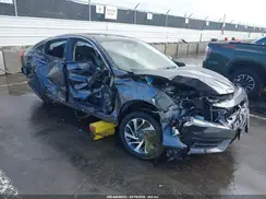 2HGFC2F76JH577146 2018 HONDA CIVIC