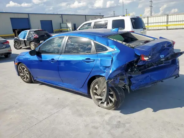 2HGFC2F76JH577793 2018 HONDA CIVIC - Image 2