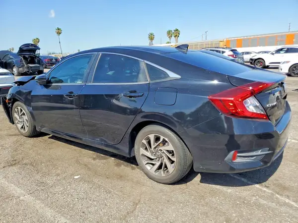 2HGFC2F76JH590835 2018 HONDA CIVIC - Image 2