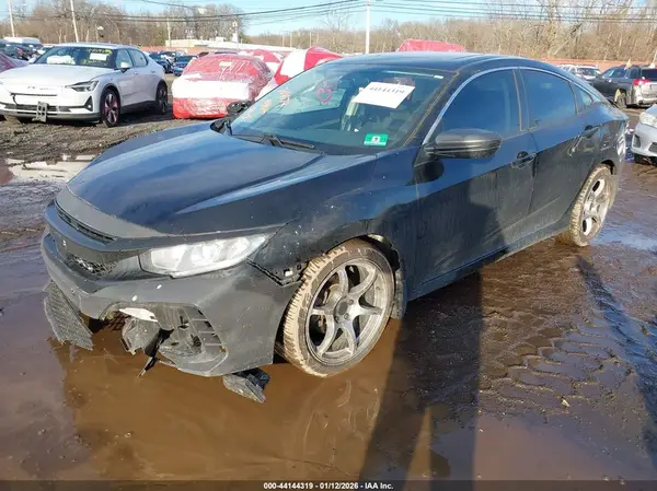 2HGFC2F76JH590866 2018 HONDA CIVIC - Image 2