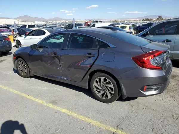 2HGFC2F76JH592360 2018 HONDA CIVIC - Image 2