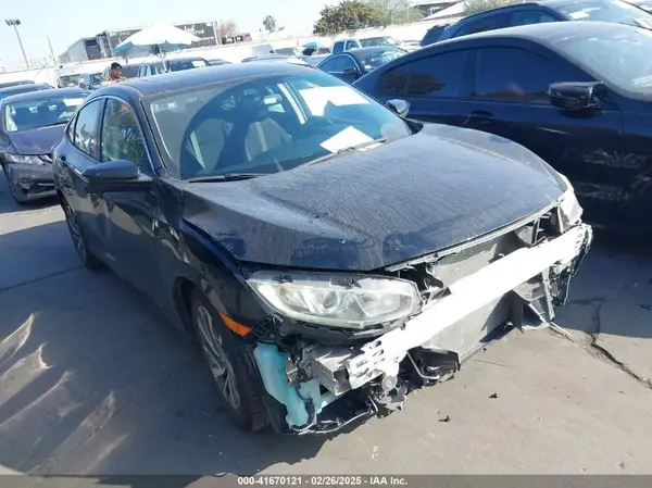 2HGFC2F76JH596215 2018 HONDA CIVIC - Image 1