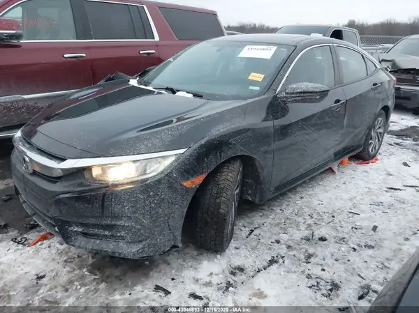 2HGFC2F77JH503461 2018 HONDA CIVIC - Image 2