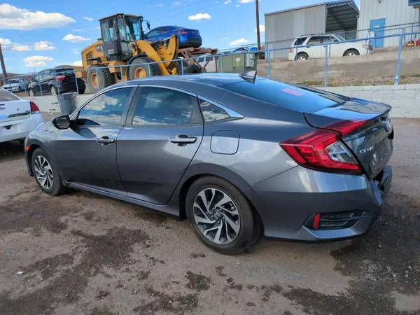 2HGFC2F77JH503993 2018 HONDA CIVIC - Image 2
