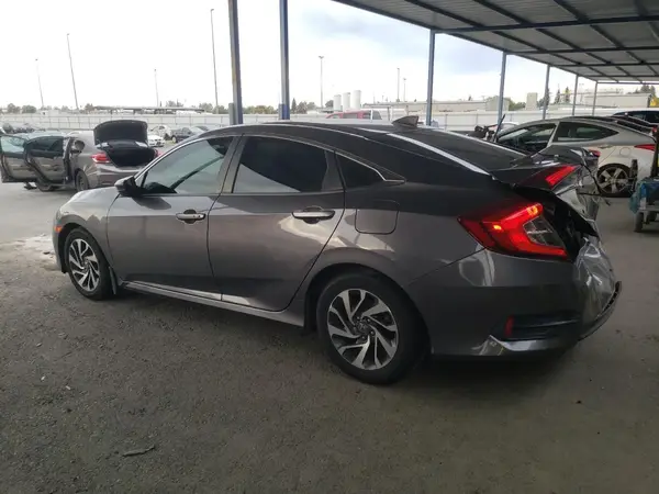 2HGFC2F77JH505596 2018 HONDA CIVIC - Image 2
