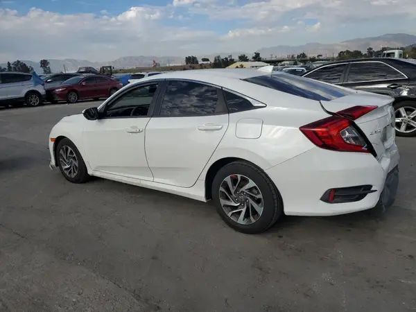 2HGFC2F77JH511043 2018 HONDA CIVIC - Image 2
