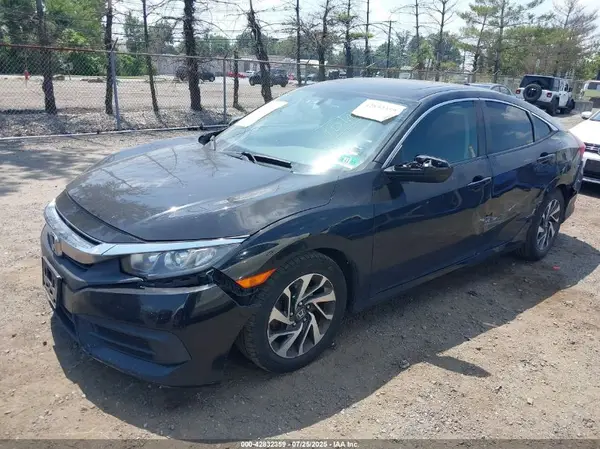 2HGFC2F77JH511821 2018 HONDA CIVIC - Image 2