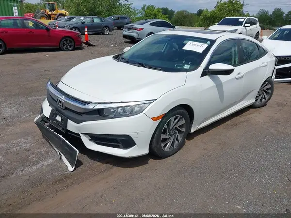 2HGFC2F77JH517134 2018 HONDA CIVIC - Image 2