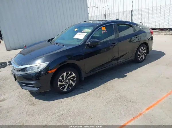 2HGFC2F77JH518736 2018 HONDA CIVIC - Image 2