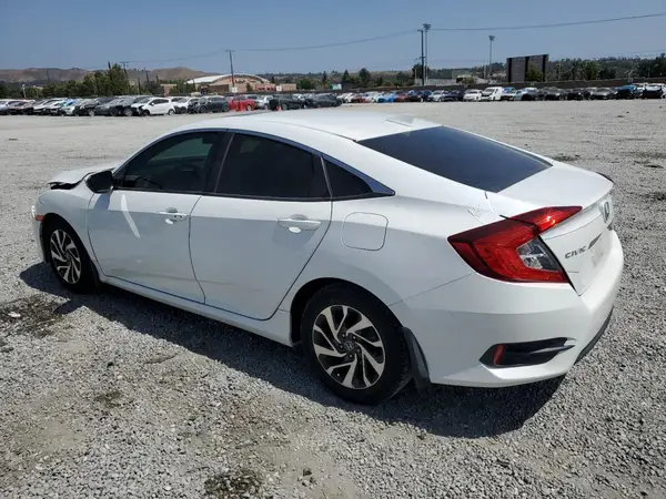 2HGFC2F77JH521295 2018 HONDA CIVIC - Image 2