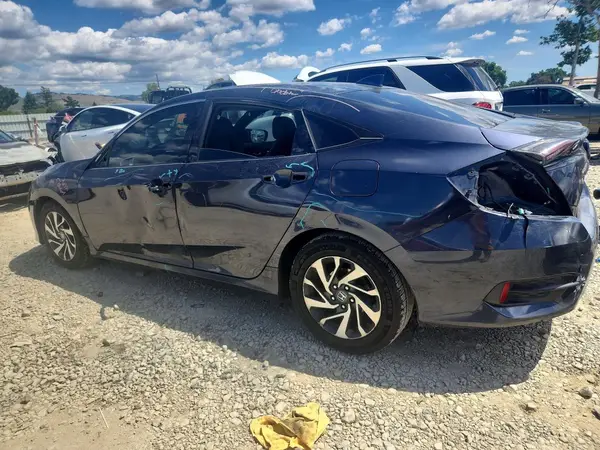 2HGFC2F77JH524259 2018 HONDA CIVIC - Image 2