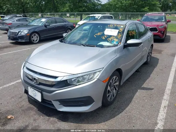 2HGFC2F77JH530014 2018 HONDA CIVIC - Image 2