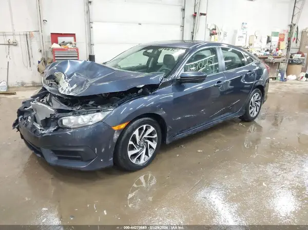 2HGFC2F77JH531096 2018 HONDA CIVIC - Image 2