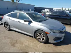 2HGFC2F77JH532099 2018 HONDA CIVIC