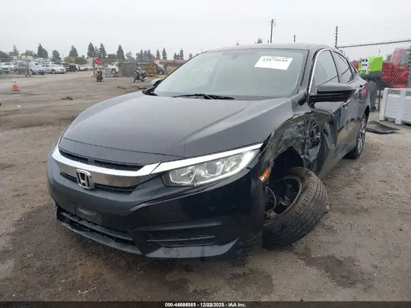 2HGFC2F77JH543183 2018 HONDA CIVIC - Image 2