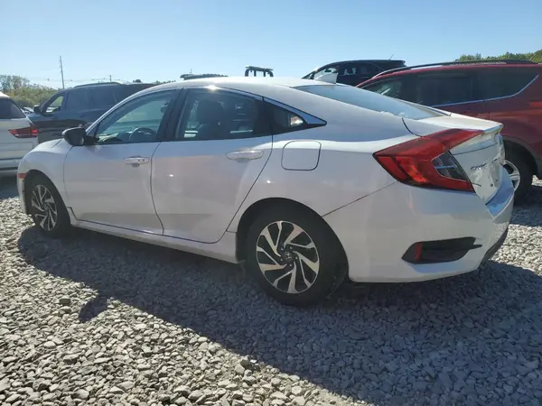 2HGFC2F77JH543264 2018 HONDA CIVIC - Image 2