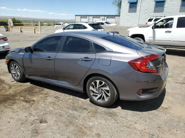 2HGFC2F77JH545628 2018 HONDA CIVIC - Image 2