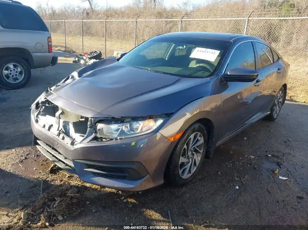 2HGFC2F77JH547590 2018 HONDA CIVIC - Image 2