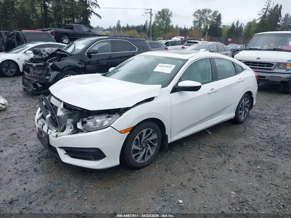 2HGFC2F77JH549744 2018 HONDA CIVIC - Image 2