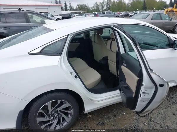 2HGFC2F77JH549744 2018 HONDA CIVIC - Image 8