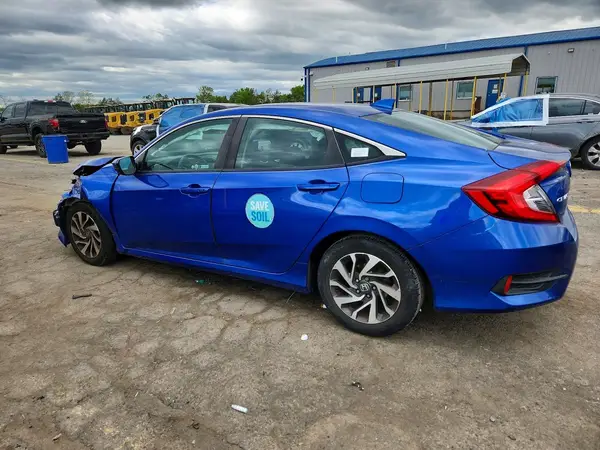 2HGFC2F77JH565121 2018 HONDA CIVIC - Image 2