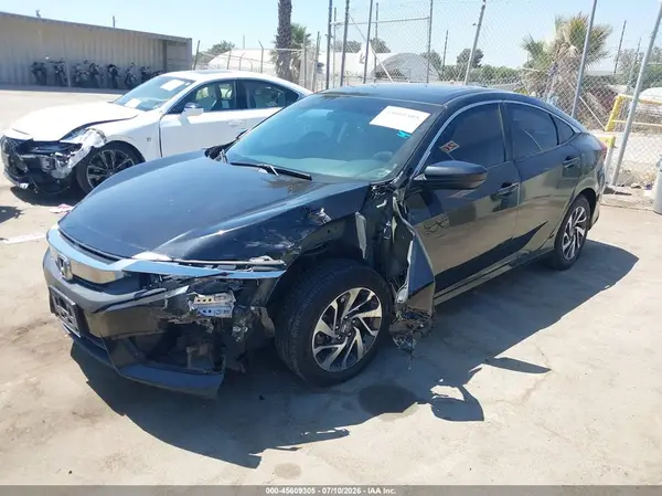 2HGFC2F77JH565281 2018 HONDA CIVIC - Image 2