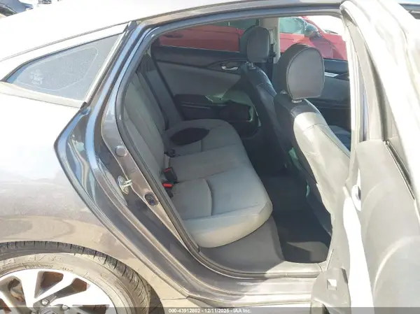 2HGFC2F77JH571243 2018 HONDA CIVIC - Image 8