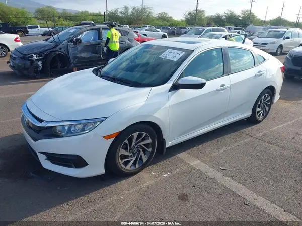 2HGFC2F77JH573347 2018 HONDA CIVIC - Image 2