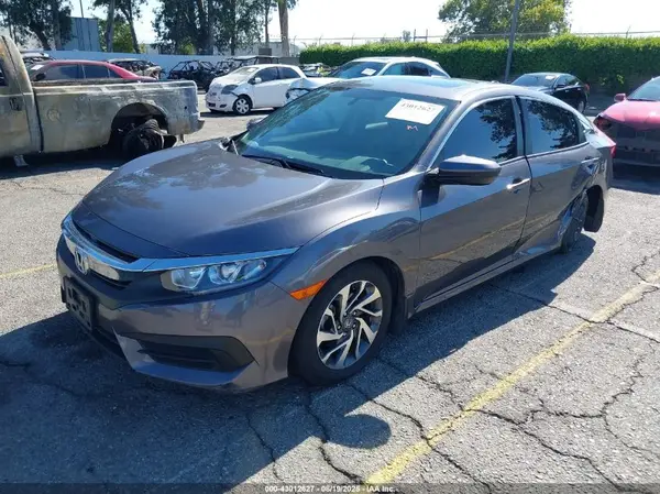 2HGFC2F77JH574000 2018 HONDA CIVIC - Image 2