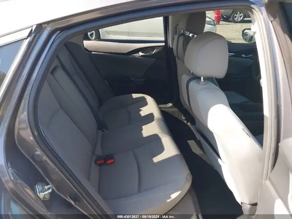 2HGFC2F77JH574000 2018 HONDA CIVIC - Image 8